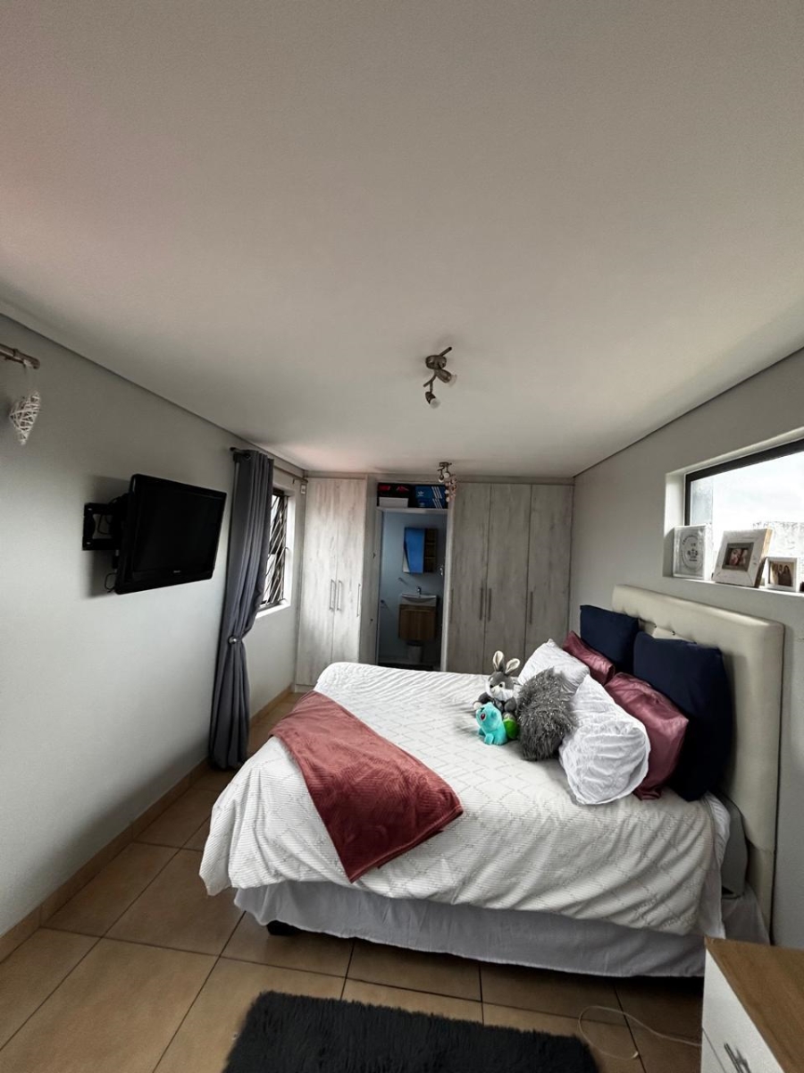 3 Bedroom Property for Sale in Strandfontein Village Western Cape
